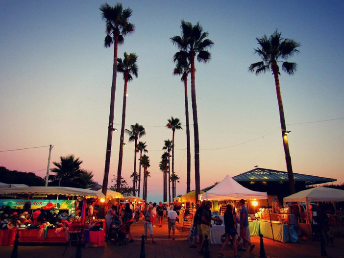 Marché Estival Nocturne di Mentone