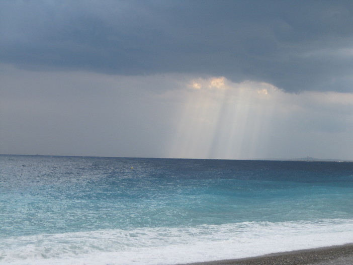 Allerta a Nizza per giovedì e venerdì: il maltempo potrebbe farla da padrone Allerta a Nizza per giovedì e venerdì: il maltempo potrebbe farla da padrone