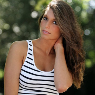 Laury Thilleman - Foto credit www.modeuse.com