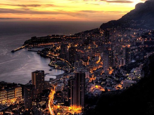 "Monaco & You" la pagina Facebook del turismo nel Principato di Monaco "Monaco & You" la pagina Facebook del turismo nel Principato di Monaco