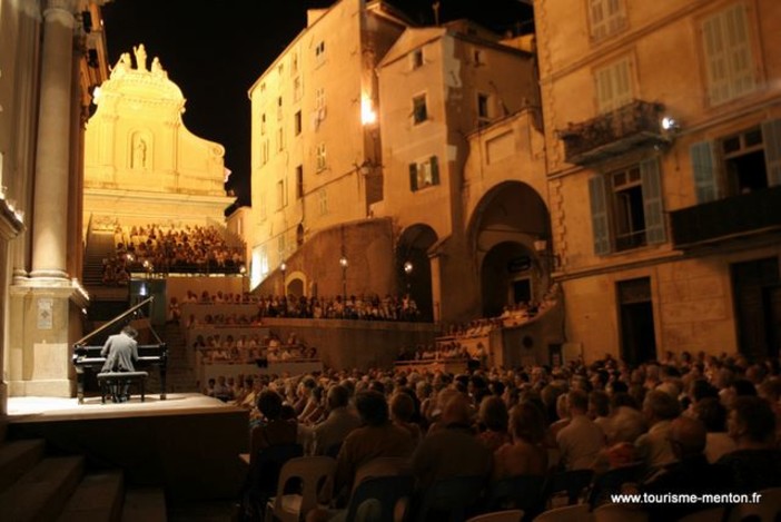 Mentone: cresce l'attesa per il 61° Festival de Musique Mentone: cresce l'attesa per il 61° Festival de Musique