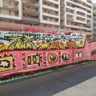Nizza: altri murales ingentiliscono  i cantieri della linea 2 del Tramway