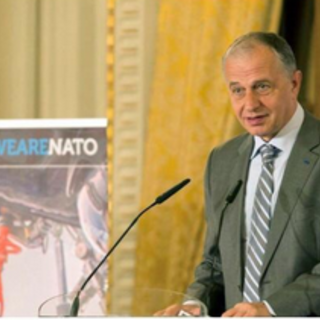 Il romeno Mircea Geoana  è stato nominato Vice Segretario generale della NATO