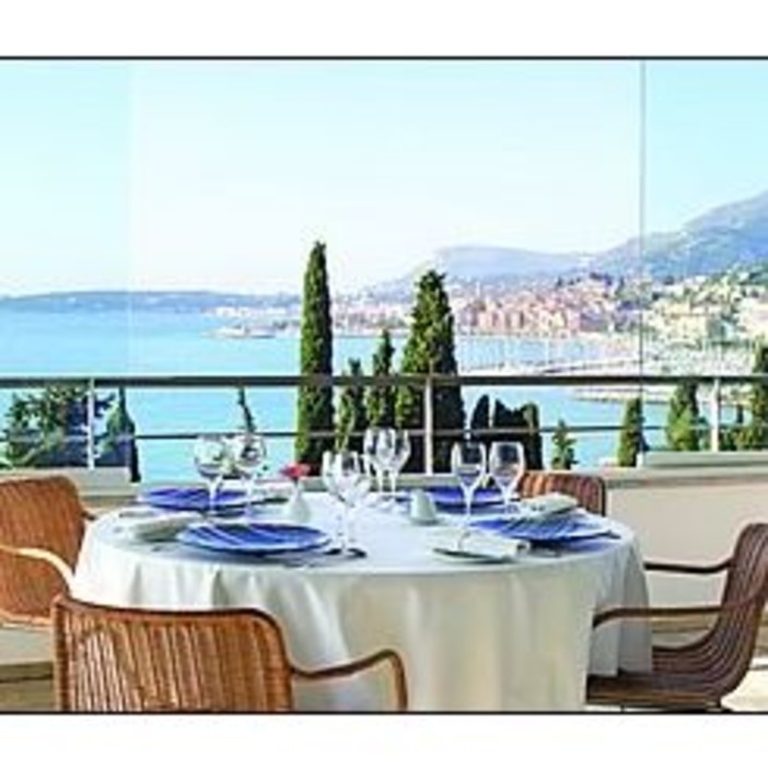 Mentone: pausa "gourmande" al Mirazur con corso di cucina Mentone: pausa "gourmande" al Mirazur con corso di cucina