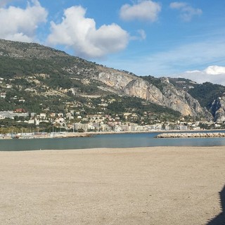 Lotti balneari alle Sablettes, la Corte Amministrativa di Marsiglia respinge il ricorso del Comune di Mentone