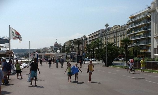 Il 15 agosto a Nizza torna ‘Prom' Party’: esibizioni musicali e fuochi d’artificio in Promenade des Anglais