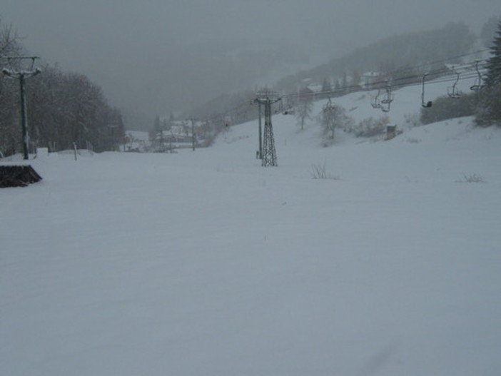 Maltempo in Costa Azzurra e nel ponente ligure: fitta nevicata sulla statale 20 del Tenda