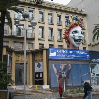 L'ufficio turismo sulla Promenade des Anglais