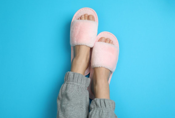 Essere alla moda anche a casa: che modello di pantofole eleganti scegliere?