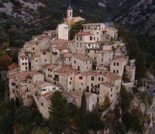 La 3^ edizione del Peillon Jazz Festival si svolgerà dal 30 giugno al 3 luglio La 3^ edizione del Peillon Jazz Festival si svolgerà dal 30 giugno al 3 luglio