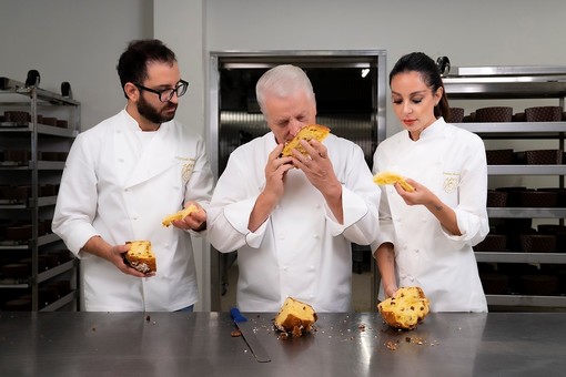 Panettoni: guida pratica alla scoperta di tutti i panettoni di Iginio Massari Panettoni: guida pratica alla scoperta di tutti i panettoni di Iginio Massari