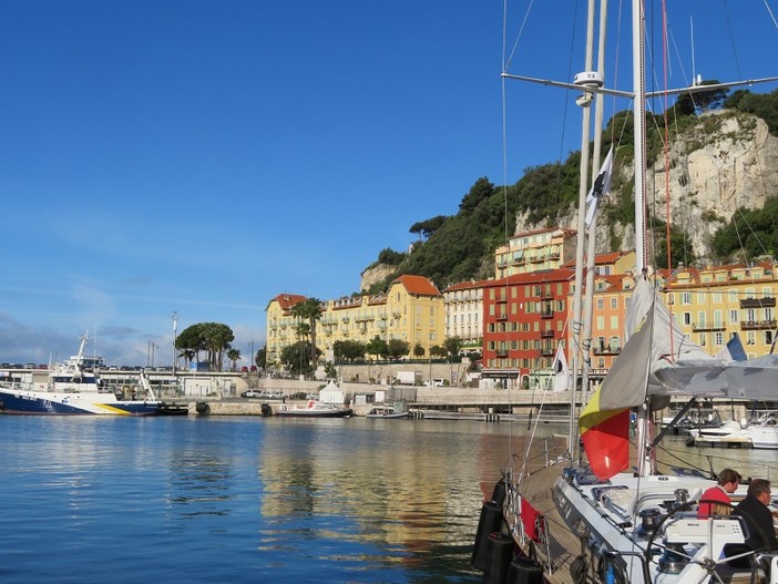 Porto di Nizza e Colline du Château Porto di Nizza e Colline du Château