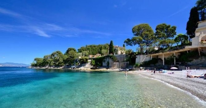 Il mare non si porta via: il prezzo nascosto dei souvenir di spiaggia Il mare non si porta via: il prezzo nascosto dei souvenir di spiaggia
