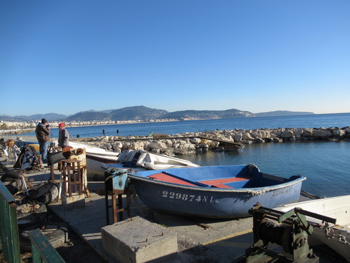 Si festeggia martedì Saint Jean al porto di Carras a Nizza