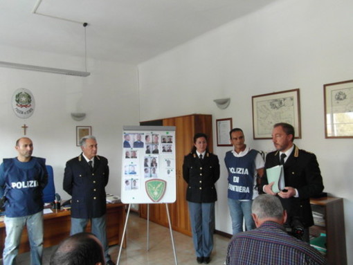 Sfruttamento immigrazione clandestina tra Italia e Francia. Smantellata organizzazione criminale,12 arresti Sfruttamento immigrazione clandestina tra Italia e Francia. Smantellata organizzazione criminale,12 arresti
