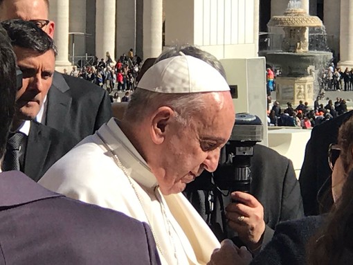 Dodici anni con papa Francesco: gli auguri e le preghiere di tutto il mondo Dodici anni con papa Francesco: gli auguri e le preghiere di tutto il mondo