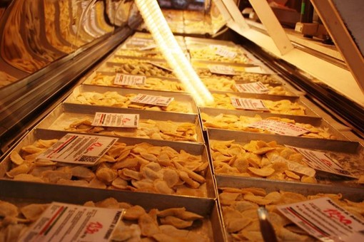 Al mercato agricolo allo Stars'n'Bar di Monaco anche uno stand del pastificio Pasta Fresca Morena, per una domenica alla scoperta del buon gusto
