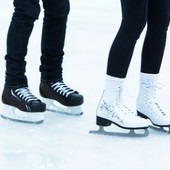 La magia del Natale è entrata nel vivo a Mentone: dal 6 dicembre, la pista di pattinaggio “Un Noël à la montagne”. La magia del Natale è entrata nel vivo a Mentone: dal 6 dicembre, la pista di pattinaggio “Un Noël à la montagne”.