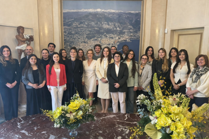 Gli studenti universitari durante la visita istituzionale all’Ambasciata del Principato di Monaco in Francia. ©DR Gli studenti universitari durante la visita istituzionale all’Ambasciata del Principato di Monaco in Francia. ©DR