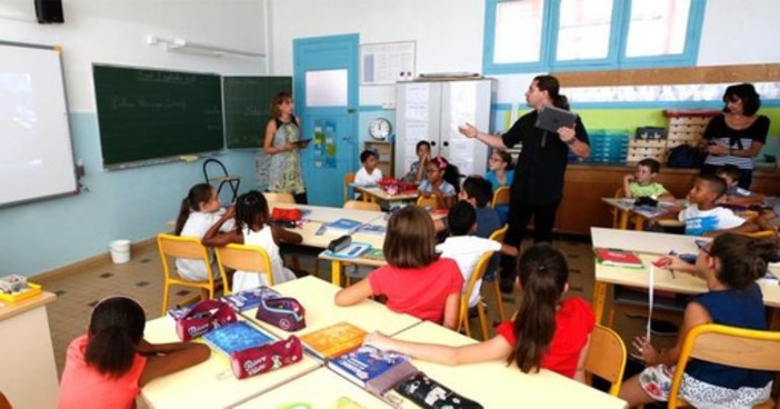 E’ il giorno della rentrée, oggi suona nuovamente la campanella!