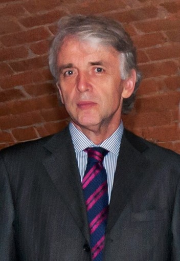 Evolution Horizon Award: Nenad Szichta, l’eccellenza chirurgica al servizio della Longevity Medicine Evolution Horizon Award: Nenad Szichta, l’eccellenza chirurgica al servizio della Longevity Medicine
