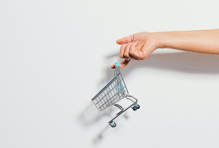 Spesa online in crescita: il 18% degli italiani sceglie app e siti web Spesa online in crescita: il 18% degli italiani sceglie app e siti web