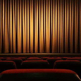 Partecipa al contest fotografico "Scatta lo spettacolo!" e goditi Teo Teocoli con “Tutto Teo” al Teatro Alfieri di Torino