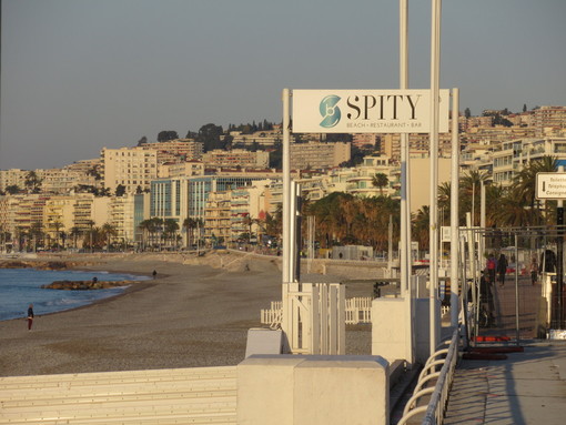 Hanno cambiato nome due spiagge che si affacciano sulla Promenade des Anglais a Nizza