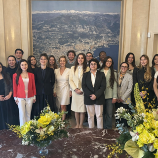 Gli studenti universitari durante la visita istituzionale all’Ambasciata del Principato di Monaco in Francia. ©DR
