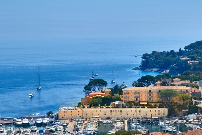 Saint-Jean-Cap-Ferrat celebra nel weekend la Festa delle Rose e delle Piante Saint-Jean-Cap-Ferrat celebra nel weekend la Festa delle Rose e delle Piante