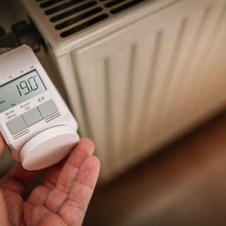 Termostato programmabile obbligatorio: scadenze rinviate al 2030 per le case esistenti