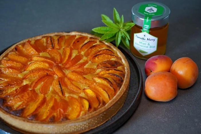Tarte amandine aux abricots, ricetta, ghiottoneria, gastronomia Tarte amandine aux abricots, ricetta, ghiottoneria, gastronomia
