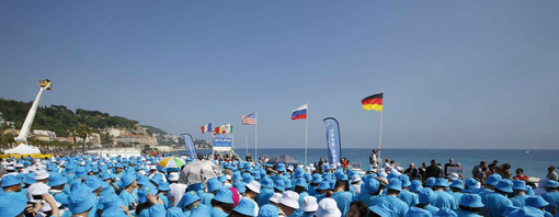 #Nizza, l'azienda cinese Tiens batte il guinness wordl record per un evento: investiti 20 milioni di euro! #Nizza, l'azienda cinese Tiens batte il guinness wordl record per un evento: investiti 20 milioni di euro!