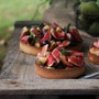 Tarte à la noisette, aux figues, olives et basilic