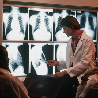 Crediti ECM e professioni tecniche: l'aggiornamento asincrono per padroneggiare l'evoluzione delle tecnologie diagnostiche Crediti ECM e professioni tecniche: l'aggiornamento asincrono per padroneggiare l'evoluzione delle tecnologie diagnostiche