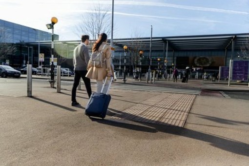 Volo Ryanair in ritardo dall'aeroporto di Nizza? Ecco a quanto ammonta il rimborso e come richiederlo