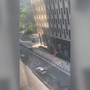 Paura a New York, ordigno incendiario davanti alla sede dell'Fbi: arrestato un uomo Paura a New York, ordigno incendiario davanti alla sede dell'Fbi: arrestato un uomo