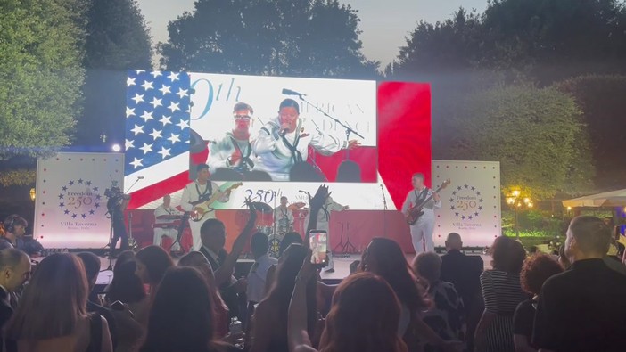 Usa, festa per l'Indipendenza: a Villa Taverna si canta e si balla per il 4 luglio