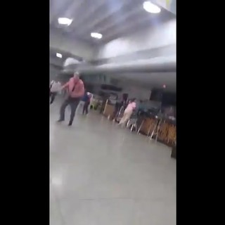 Terremoto in Venezuela, paura in aeroporto: la scossa e la fuga