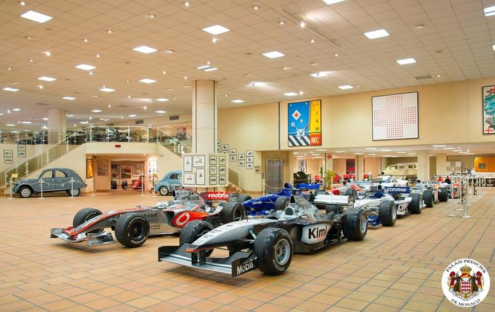 S.A.S Alberto II presenta una mostra di vetture di Formula 1 in occasione del Gran Premio di Montecarlo