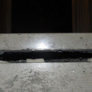 Rue de France, la fessura che si sarebbe aperta a causa della voragine