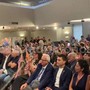 Torino, una donna contesta Vannacci e viene allontanata. Lui: "È antidemocratica" Torino, una donna contesta Vannacci e viene allontanata. Lui: "È antidemocratica"