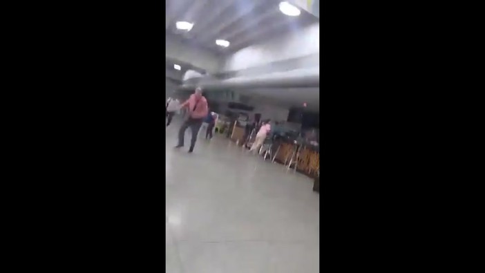 Terremoto in Venezuela, paura in aeroporto: la scossa e la fuga