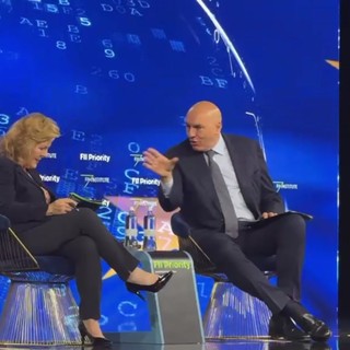 Ue, Crosetto: "Con antitrust obblighiamo aziende a restare piccole, è una follia" Ue, Crosetto: "Con antitrust obblighiamo aziende a restare piccole, è una follia"
