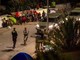 Ceuta, video mostrano militari picchiare migranti: il governo spagnolo apre un'inchiesta Ceuta, video mostrano militari picchiare migranti: il governo spagnolo apre un'inchiesta
