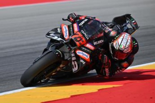 MotoGp, pole record di Bezzecchi ad Aragon: la griglia di partenza