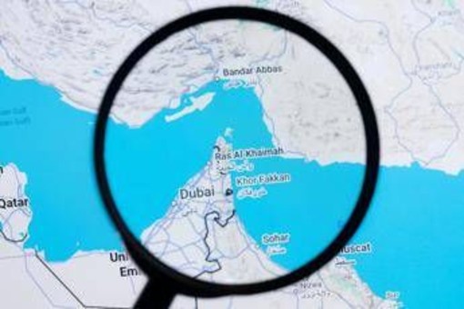 Farmaci a rischio in Ue, effetto chiusura Stretto di Hormuz Farmaci a rischio in Ue, effetto chiusura Stretto di Hormuz