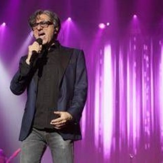 Sanremo 2026, Stadio chi sono: la cover con Tommaso Paradio Sanremo 2026, Stadio chi sono: la cover con Tommaso Paradio