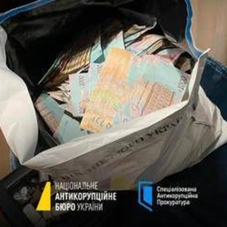 Appalti per l'energia, scandalo in Ucraina: coinvolti ministro ed ex socio Zelensky Appalti per l'energia, scandalo in Ucraina: coinvolti ministro ed ex socio Zelensky