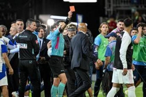 Serie A, un turno di stop ai tecnici di Juve e Cagliari Spalletti e Pisacane Serie A, un turno di stop ai tecnici di Juve e Cagliari Spalletti e Pisacane